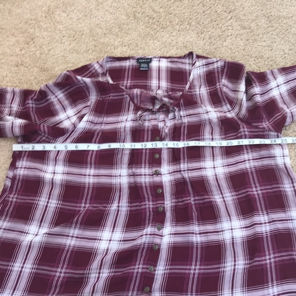 Torrid 1X maroon multi front button blouse. - Picture 8 of 8